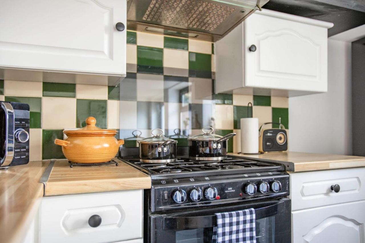 Stunning Character 2Bed Cottage In St Albans Wifi Luaran gambar